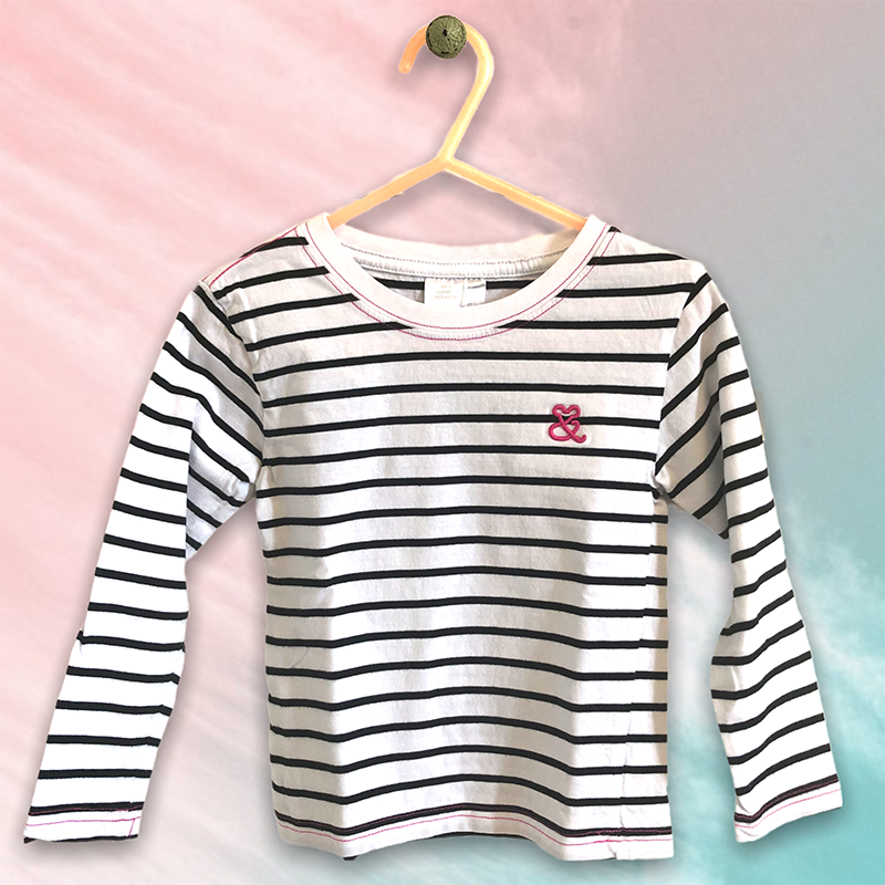 Klassisches Kinder Streifenshirt /Ringelshirt mit besticktem Logo in neon pink